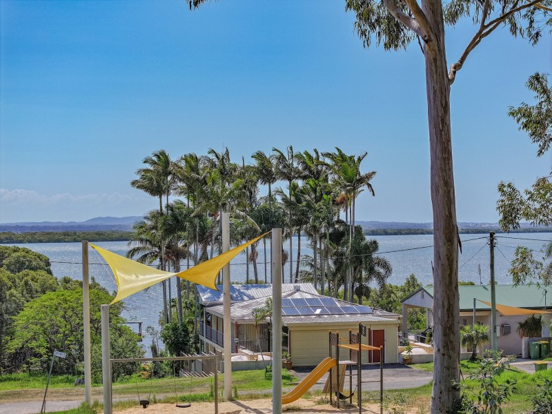 19 Ranora St, Russell Island QLD 4184