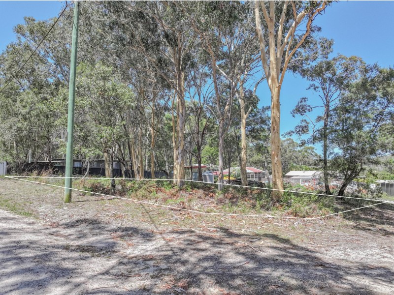 9 Field Street, Russell Island QLD 4184
