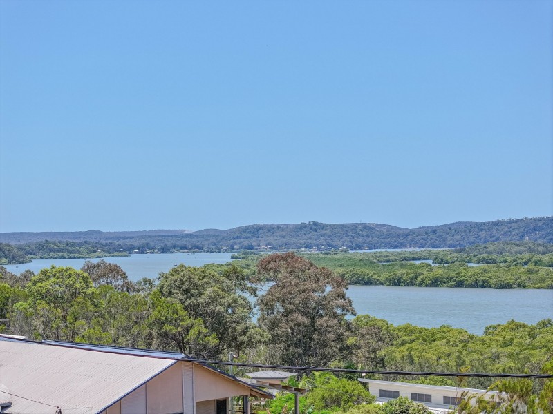 6 Opal Courts, Russell Island QLD 4184