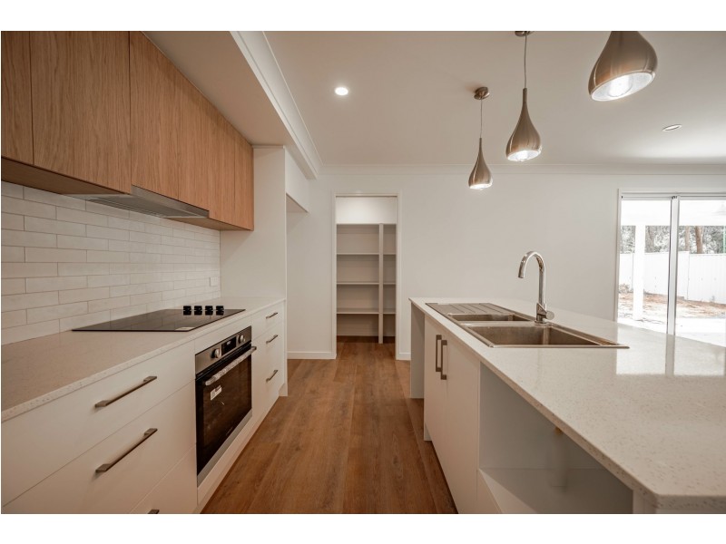 57 Channel Street, Russell Island QLD 4184