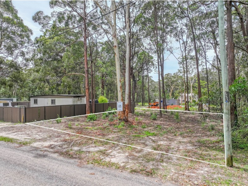 37 Cook Avenue, Russell Island QLD 4184