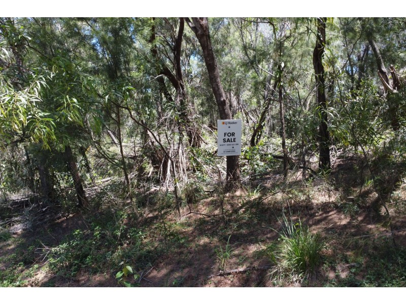 82 Shore Street, Russell Island QLD 4184