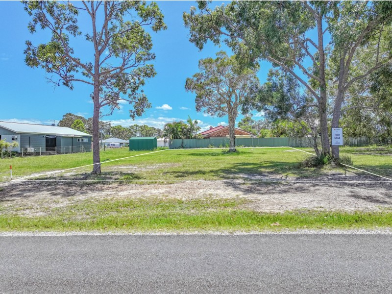 23 Tenanne Street, Russell Island QLD 4184