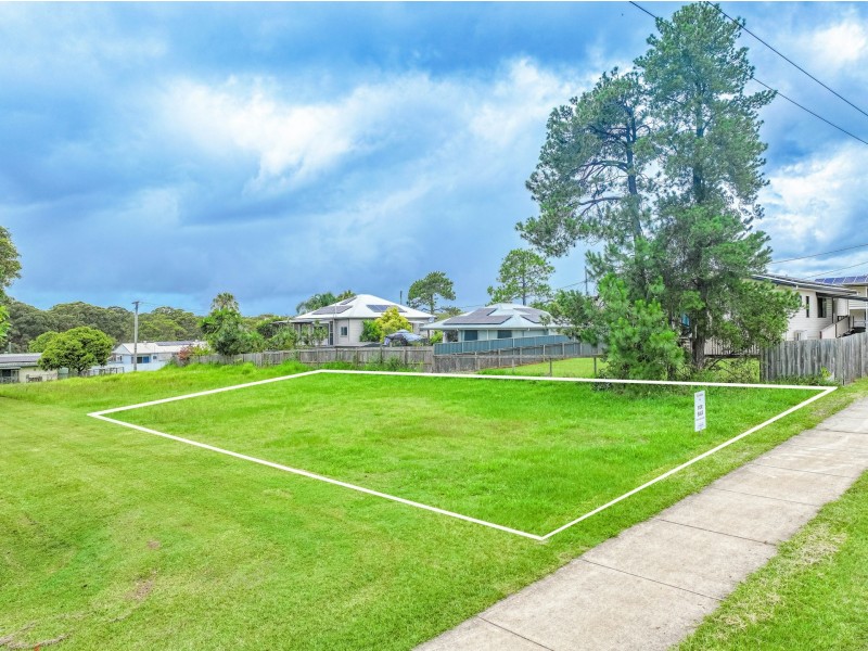 148 High Street, Russell Island QLD 4184
