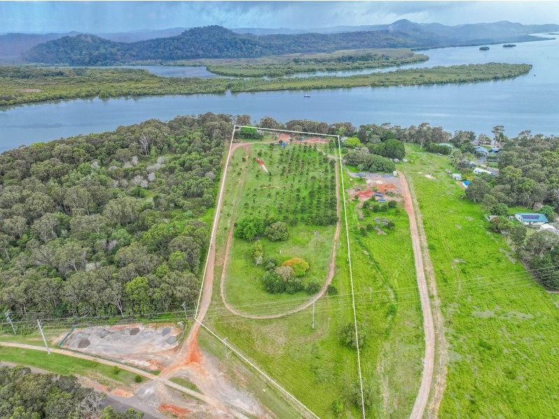 104-114 Canaipa Road, Russell Island QLD 4184