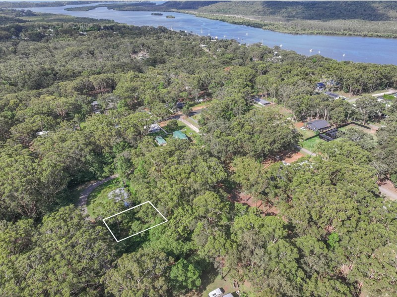 4 Blaxland Street, Russell Island QLD 4184