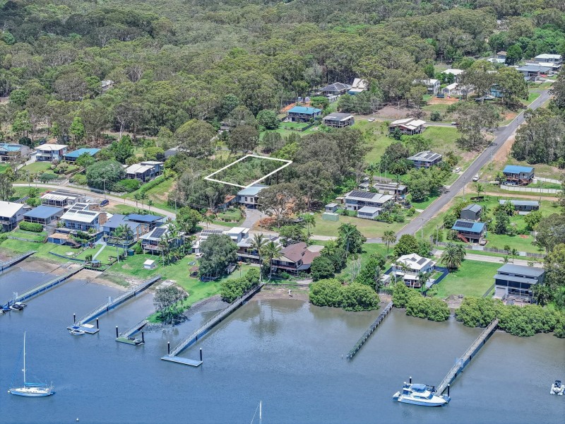 29 Scenic Dve, Russell Island QLD 4184