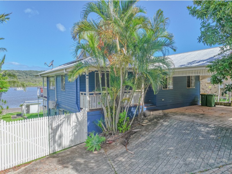 55 Wahine Dve, Russell Island QLD 4184