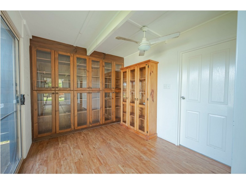 55 Wahine Dve, Russell Island QLD 4184