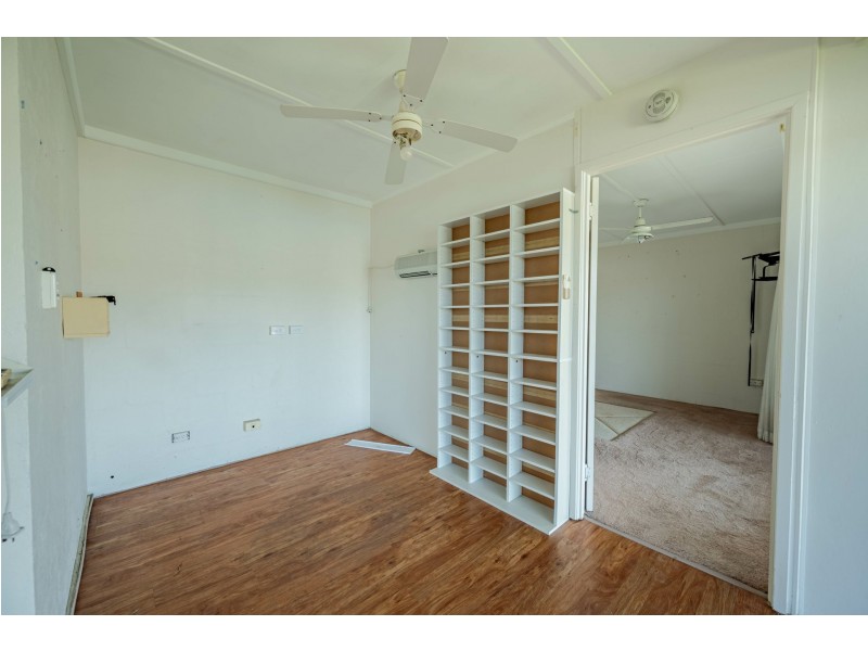 55 Wahine Dve, Russell Island QLD 4184