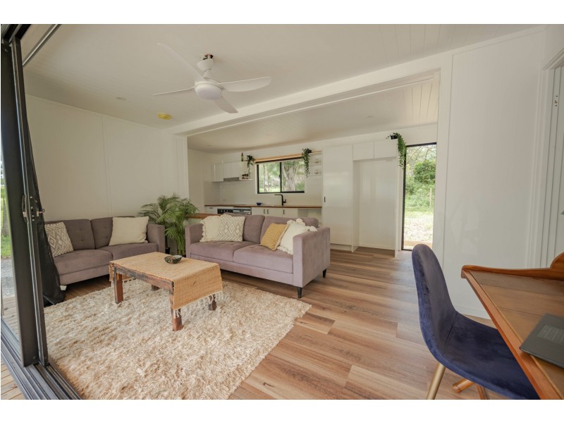 12 Woomera, Russell Island QLD 4184