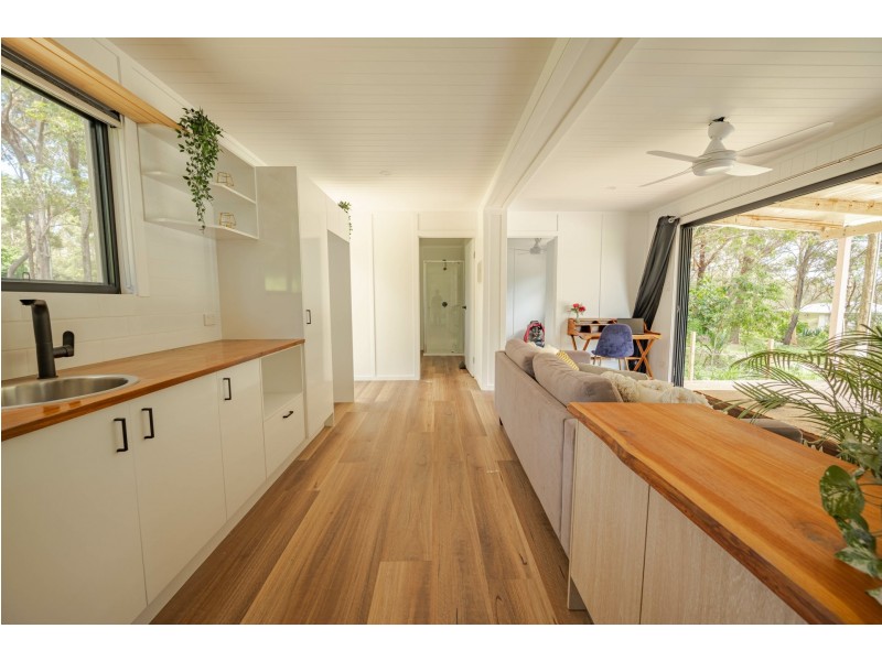 12 Woomera, Russell Island QLD 4184