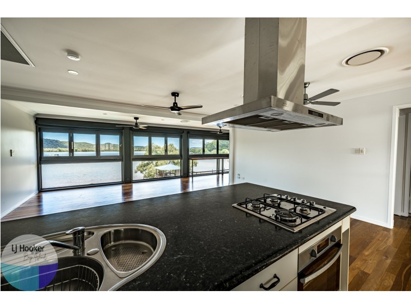 28 Oasis Drive, Russell Island QLD 4184