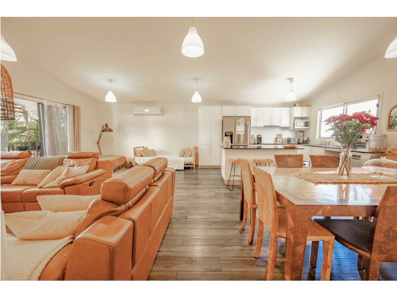 3 Forest Hill Road, Russell Island QLD 4184