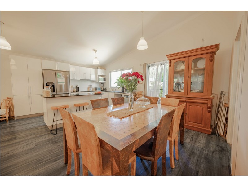 3 Forest Hill Road, Russell Island QLD 4184