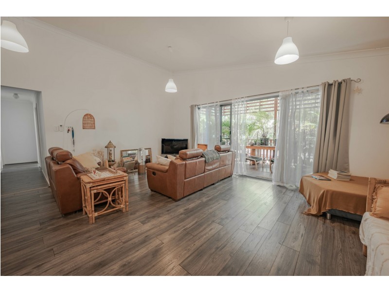 3 Forest Hill Road, Russell Island QLD 4184