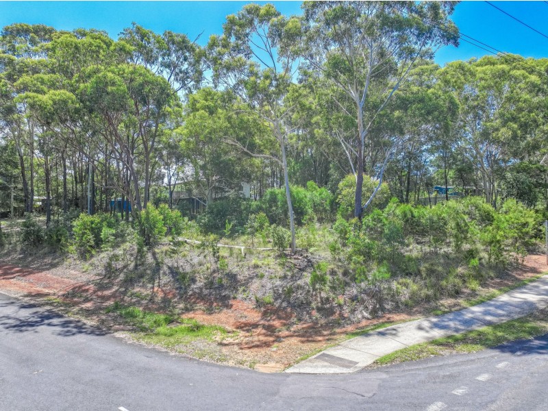 1 Stradbroke Drive, Russell Island QLD 4184