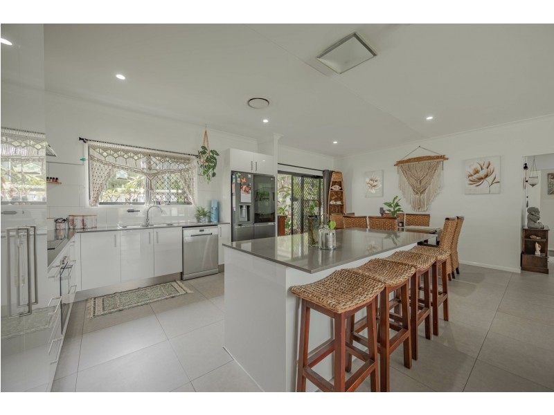 3 Medika Drive, Russell Island QLD 4184