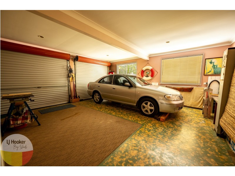 23 Schooner St, Russell Island QLD 4184