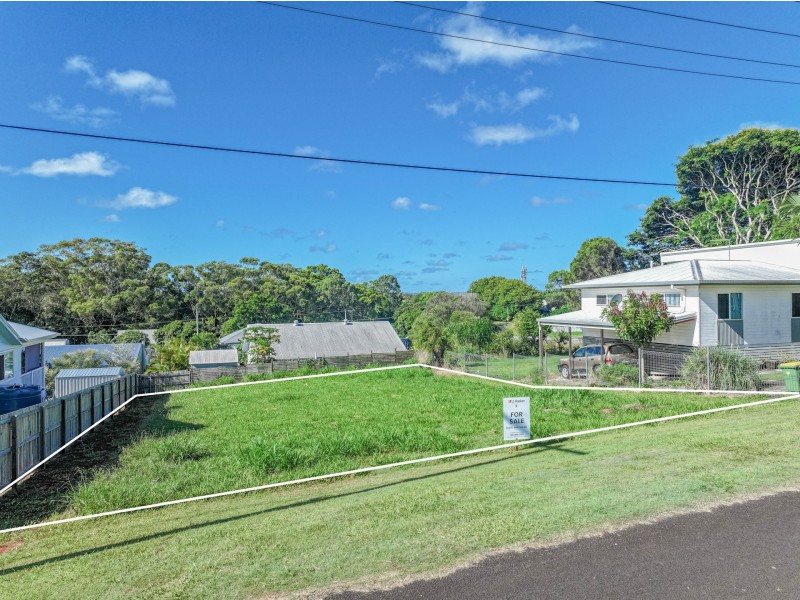 25 Vista St, Russell Island QLD 4184