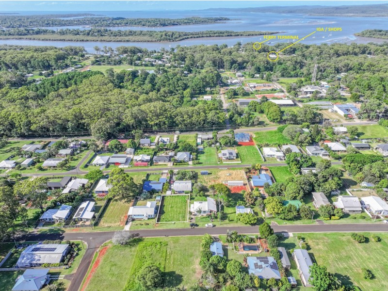25 Vista St, Russell Island QLD 4184
