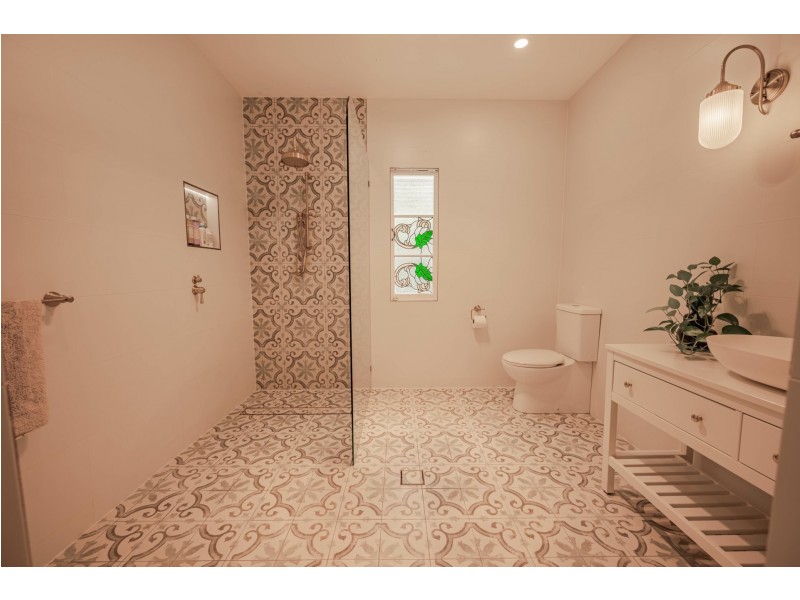 29 Fern Tce, Russell Island QLD 4184