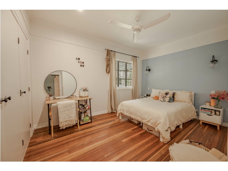 29 Fern Tce, Russell Island QLD 4184