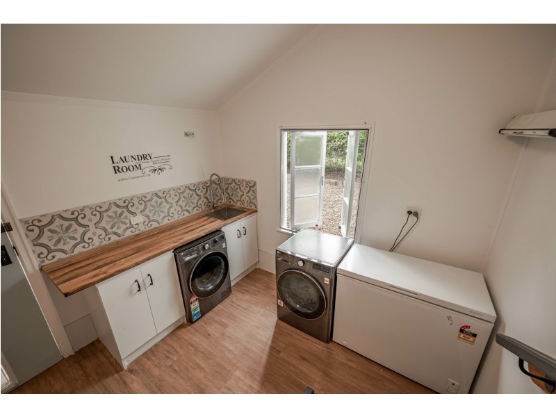 29 Fern Tce, Russell Island QLD 4184