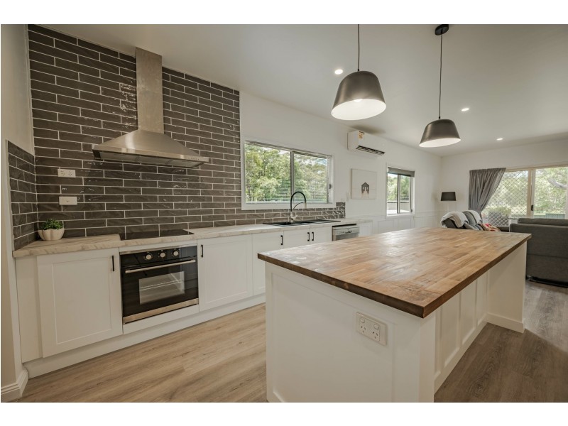 5 Pookanah Street, Russell Island QLD 4184