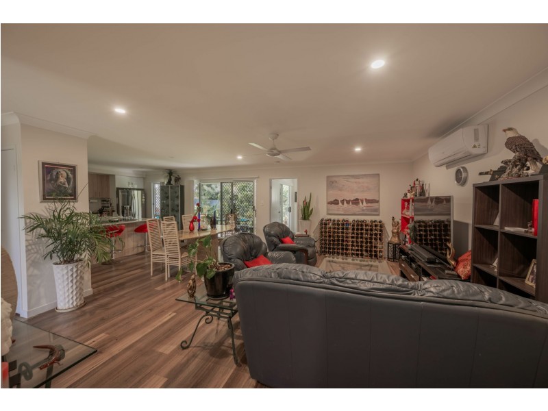 16 Banksia Street, Russell Island QLD 4184