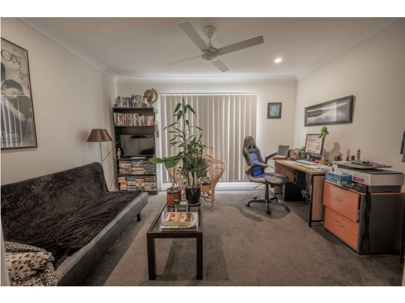 16 Banksia Street, Russell Island QLD 4184