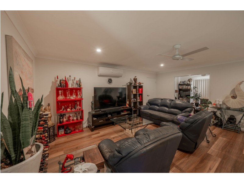 16 Banksia Street, Russell Island QLD 4184