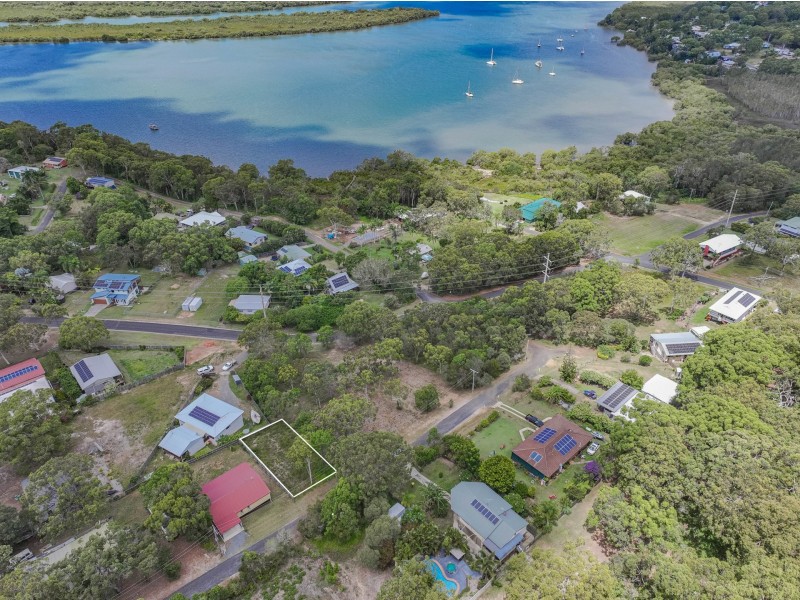 8 Orme Drive, Russell Island QLD 4184
