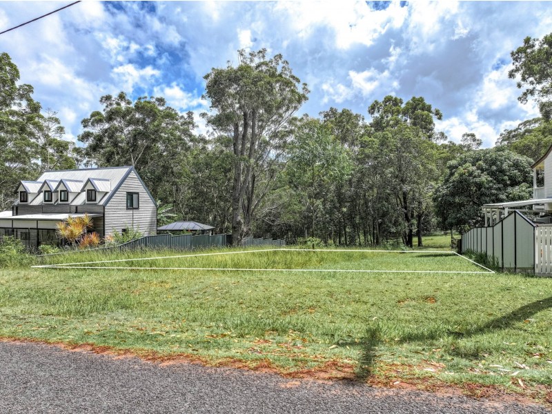 31 Hume Street, Russell Island QLD 4184