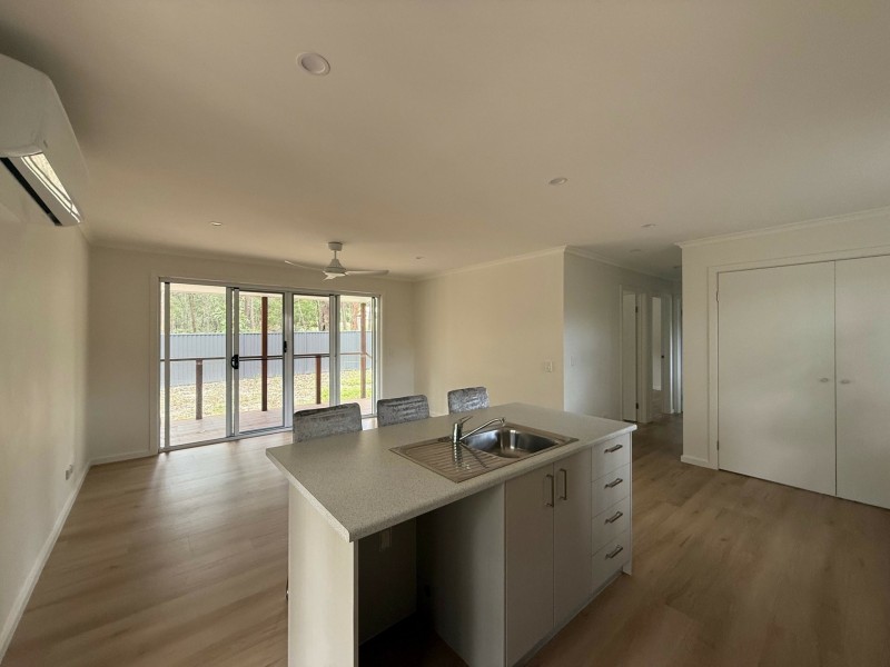 5 Cook Avenue, Russell Island QLD 4184