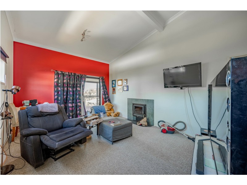 10 Carnation Court, Russell Island QLD 4184