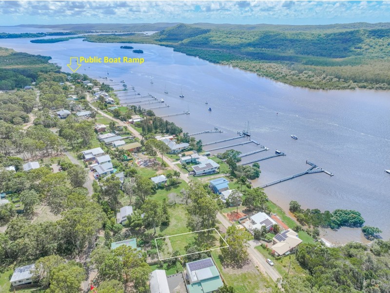 104 Wahine Dve, Russell Island QLD 4184