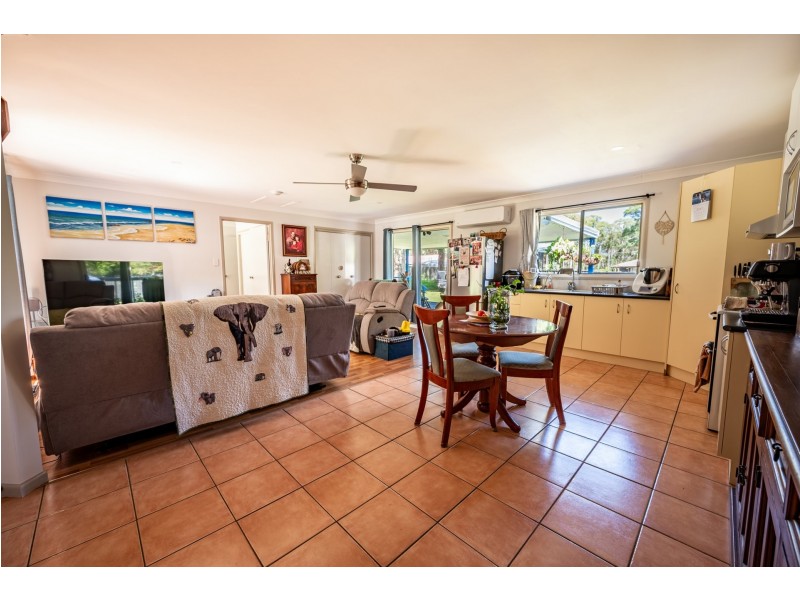 34 Kirribin Street, Russell Island QLD 4184