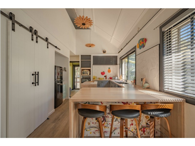 13 Forest Hill Road, Russell Island QLD 4184