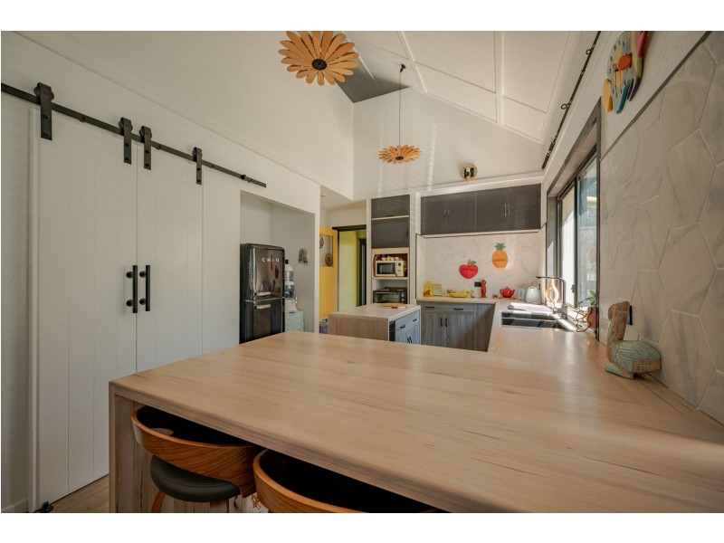 13 Forest Hill Road, Russell Island QLD 4184