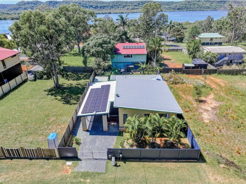 15 Jasper Street, Russell Island QLD 4184