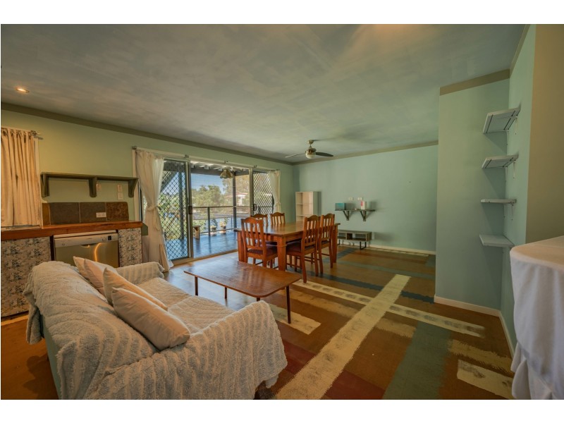 15 Jasper Street, Russell Island QLD 4184