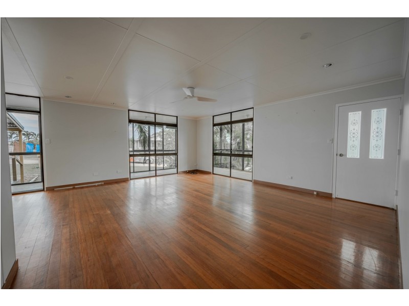 6 Yacht Street, Russell Island QLD 4184