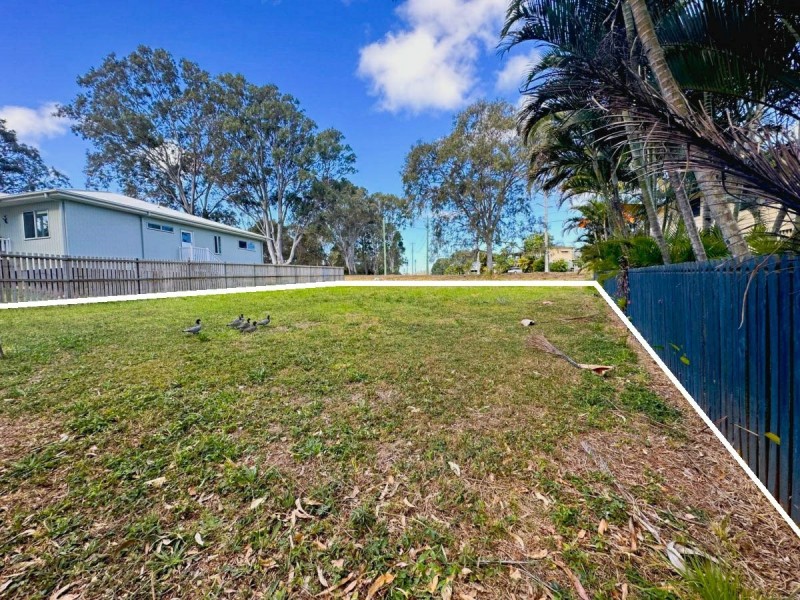 6 Tennyson Crt, Russell Island QLD 4184