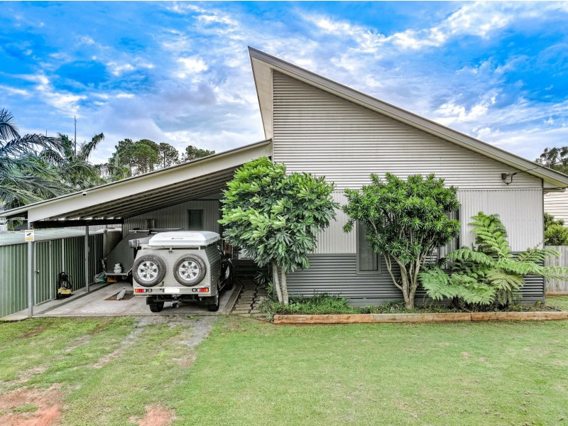 15 Banksia street, Russell Island QLD 4184