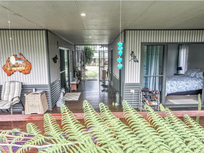 15 Banksia street, Russell Island QLD 4184