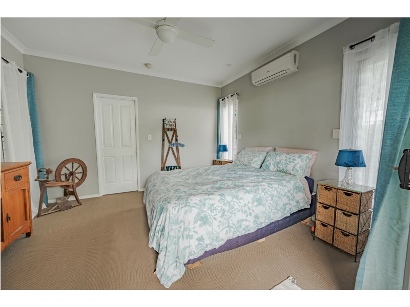 15 Banksia street, Russell Island QLD 4184