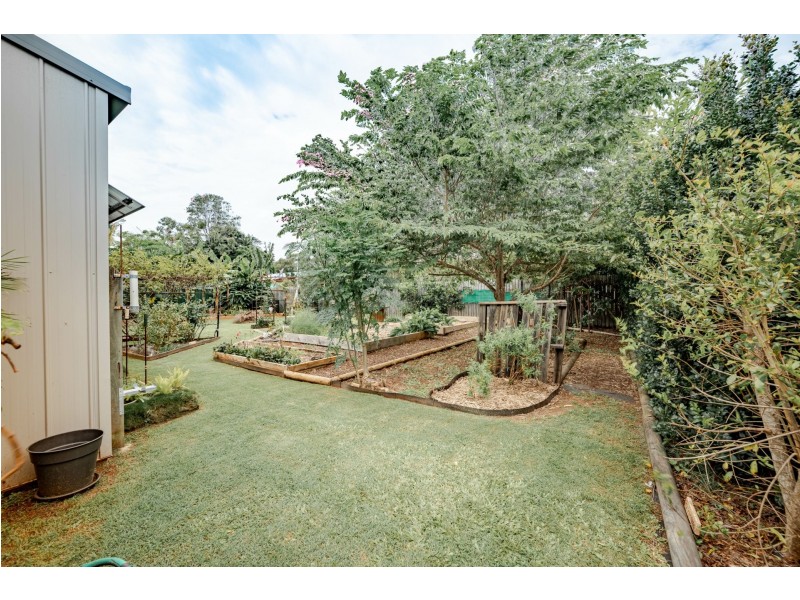 15 Banksia street, Russell Island QLD 4184