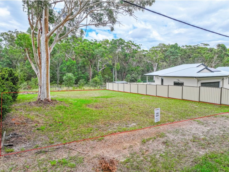 8 Topaz Street, Russell Island QLD 4184