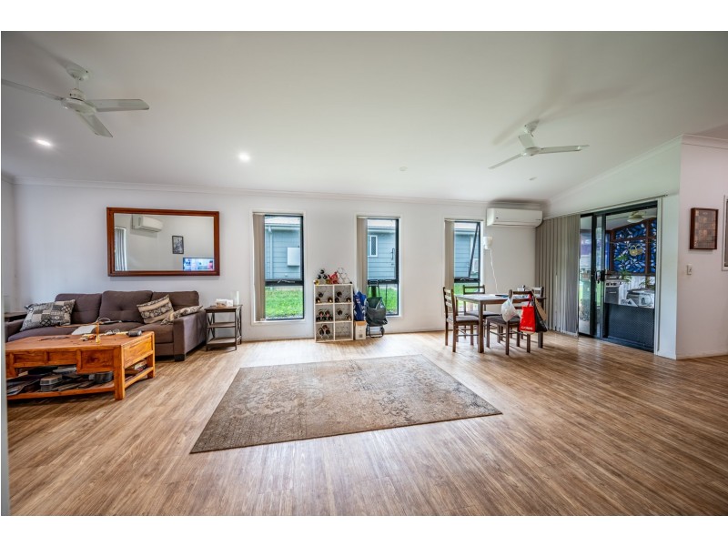 66 Jackson Road, Russell Island QLD 4184